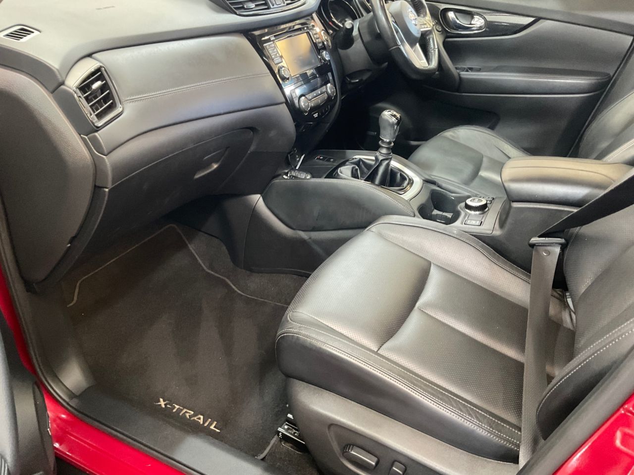2020 NISSAN X-TRAIL 1.7 dCi Tekna SUV 5dr Diesel Manual 4WD Euro 6 (s/s) (150 ps) - vehicle photo 13 for sale on PureCar