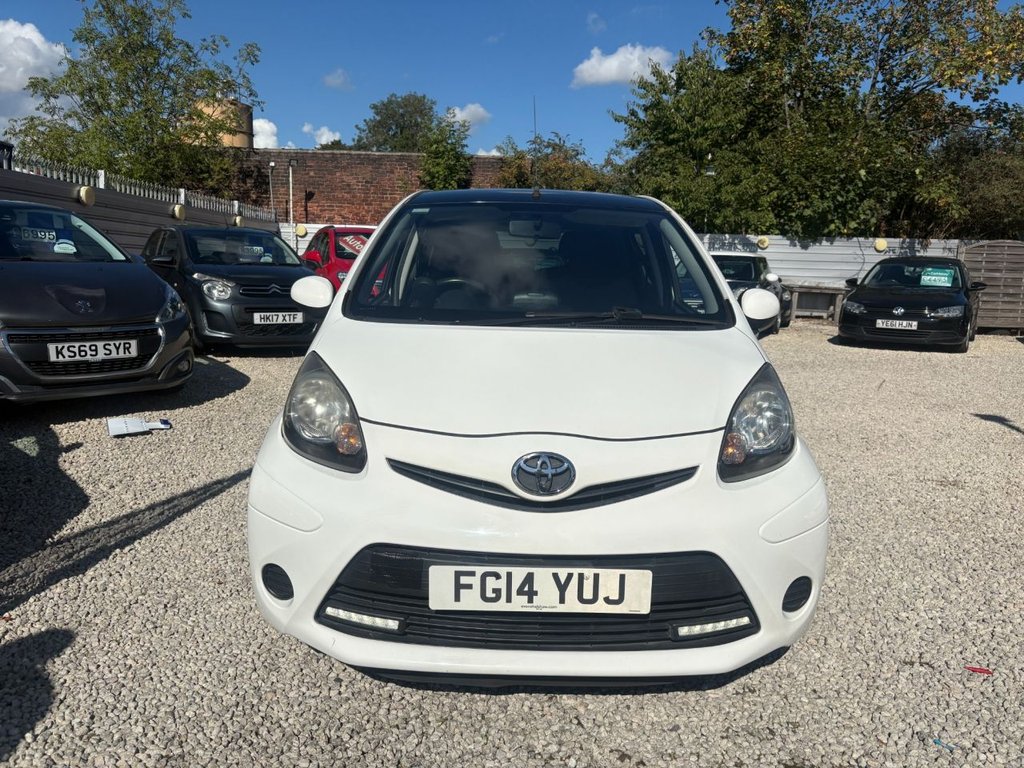 2014 Toyota Aygo — image 2