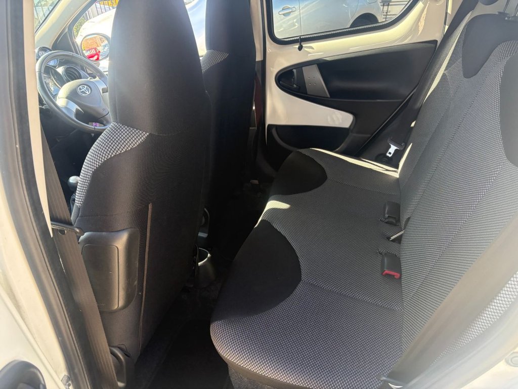 2014 Toyota Aygo — image 17