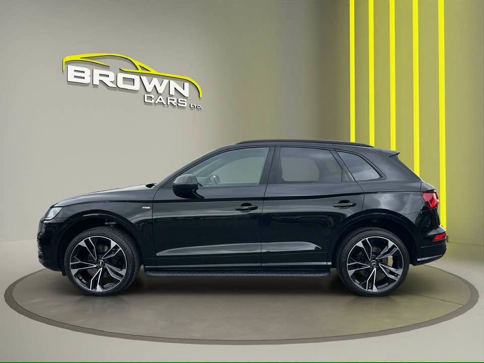 2020 AUDI Q5 Black Edition - vehicle photo 4 for sale on PureCar
