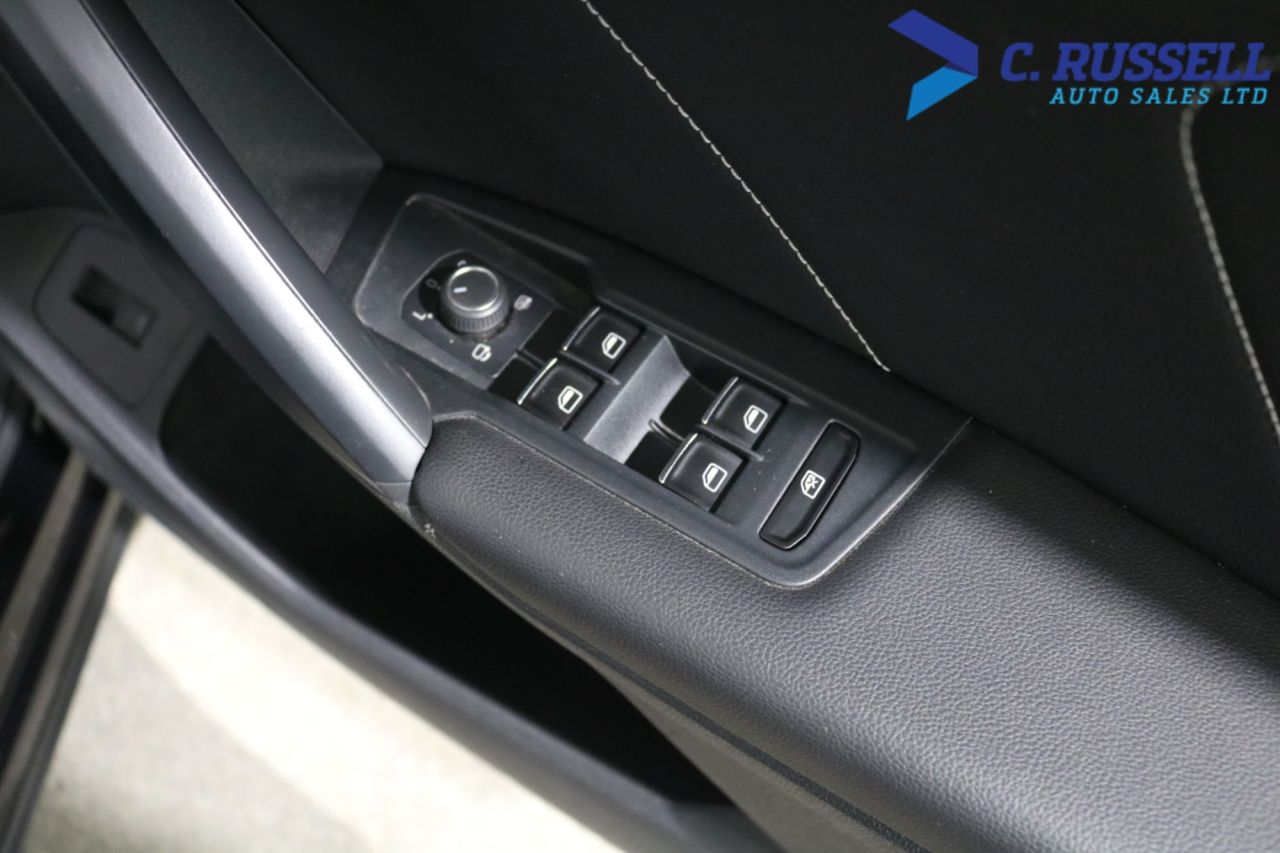 2020 VOLKSWAGEN TIGUAN 2.0 TDI R-Line Tech SUV 5dr Diesel DSG 4Motion Euro 6 (s/s) (150 ps) - vehicle photo 31 for sale on PureCar