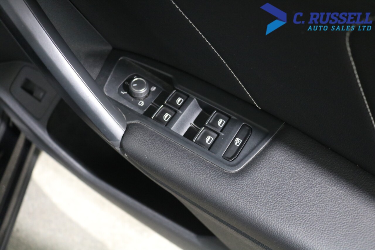2020 VOLKSWAGEN TIGUAN 2.0 TDI R-Line Tech SUV 5dr Diesel DSG 4Motion Euro 6 (s/s) (150 ps) - vehicle photo 32 for sale on PureCar