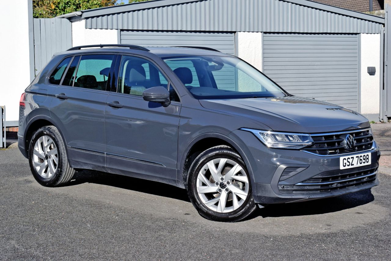 2023 VOLKSWAGEN TIGUAN 1.5 TSI Life SUV 5dr Petrol DSG Euro 6 (s/s) (150 ps) Automatic - vehicle photo 2 for sale on PureCar