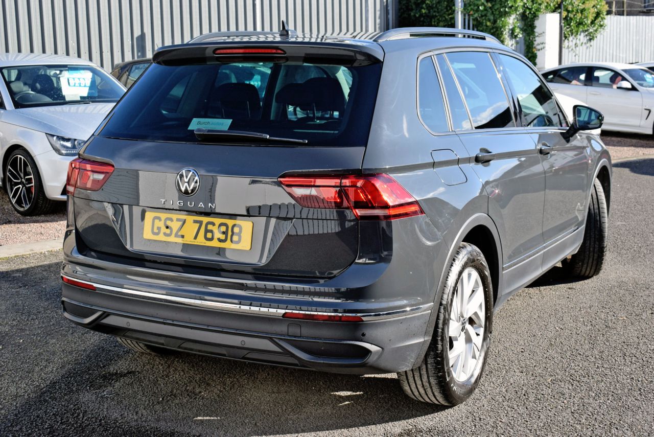 2023 VOLKSWAGEN TIGUAN 1.5 TSI Life SUV 5dr Petrol DSG Euro 6 (s/s) (150 ps) Automatic - vehicle photo 5 for sale on PureCar