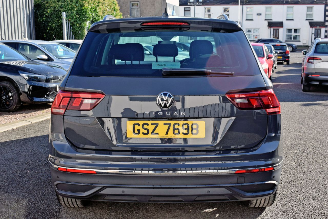 2023 VOLKSWAGEN TIGUAN 1.5 TSI Life SUV 5dr Petrol DSG Euro 6 (s/s) (150 ps) Automatic - vehicle photo 6 for sale on PureCar