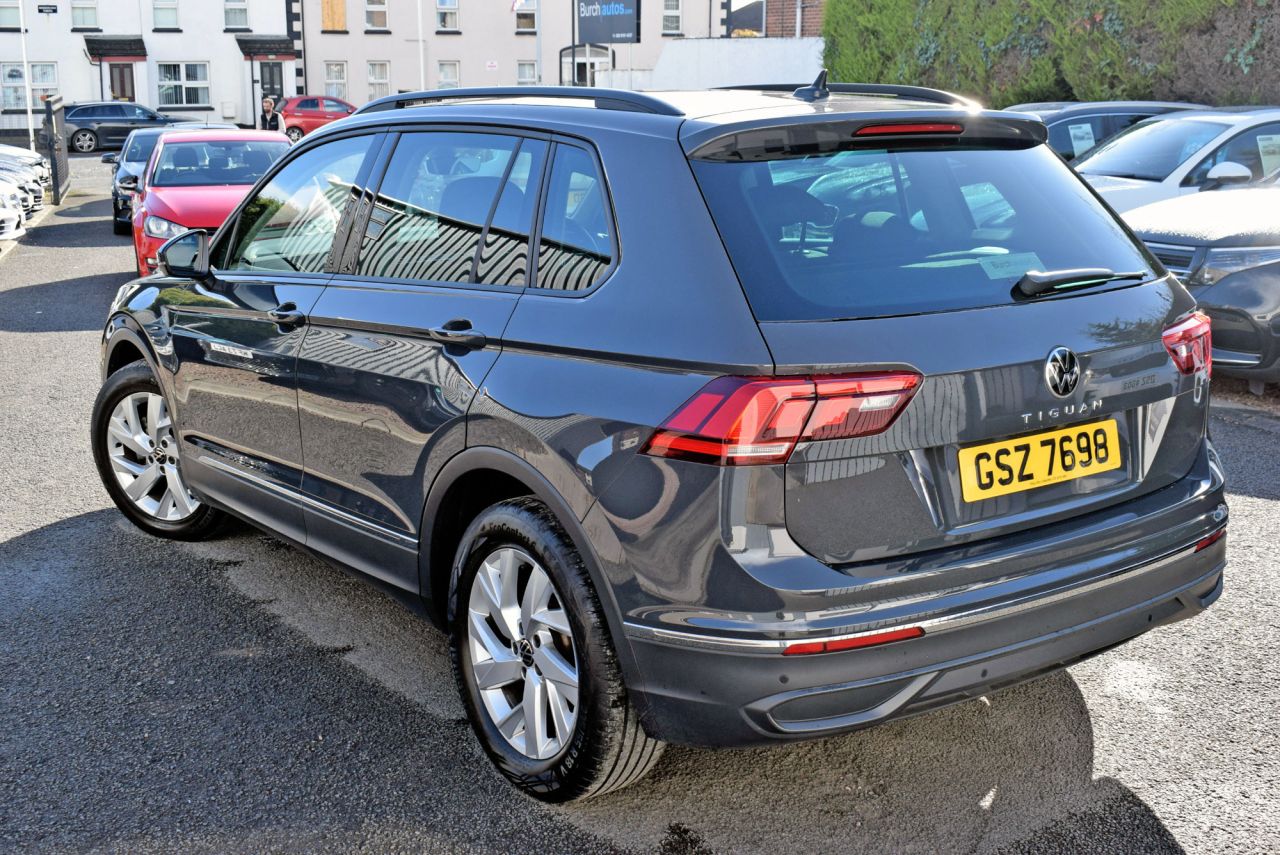 2023 VOLKSWAGEN TIGUAN 1.5 TSI Life SUV 5dr Petrol DSG Euro 6 (s/s) (150 ps) Automatic - vehicle photo 7 for sale on PureCar