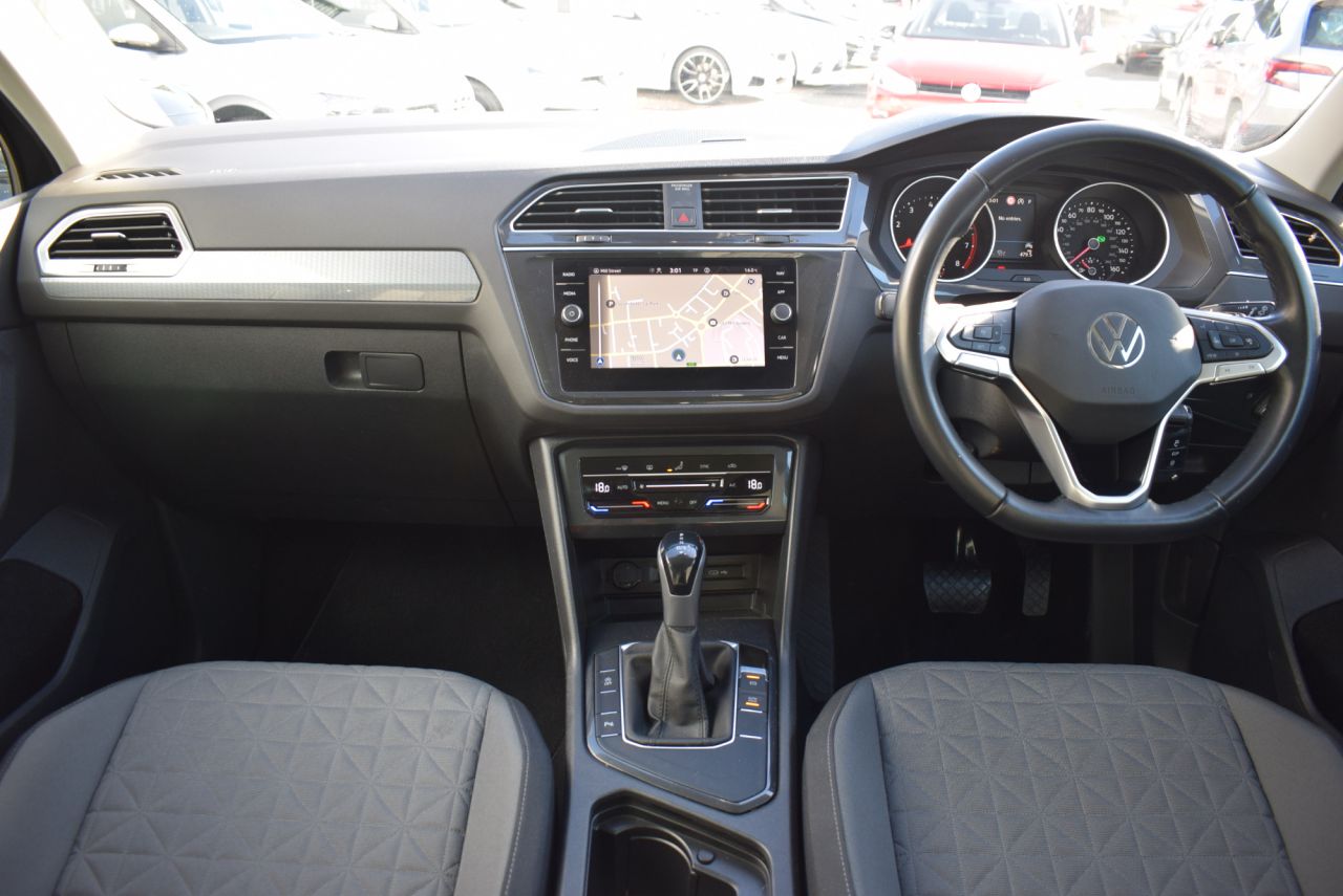 2023 VOLKSWAGEN TIGUAN 1.5 TSI Life SUV 5dr Petrol DSG Euro 6 (s/s) (150 ps) Automatic - vehicle photo 17 for sale on PureCar