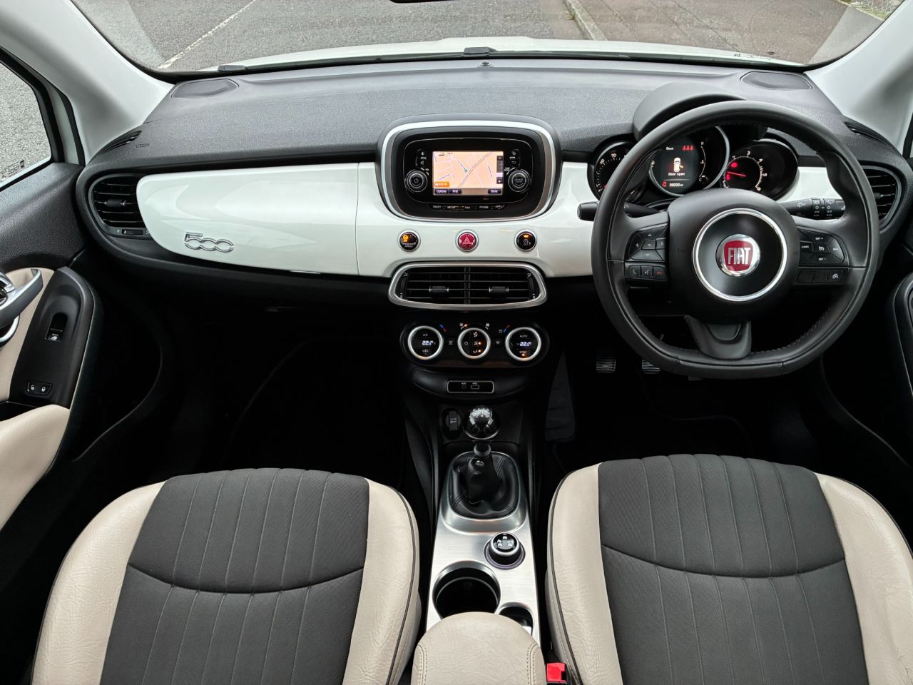 2016 FIAT 500X 1.6 MultiJetII Lounge SUV 5dr Diesel Manual Euro 6 (s/s) (120 ps) - vehicle photo 7 for sale on PureCar