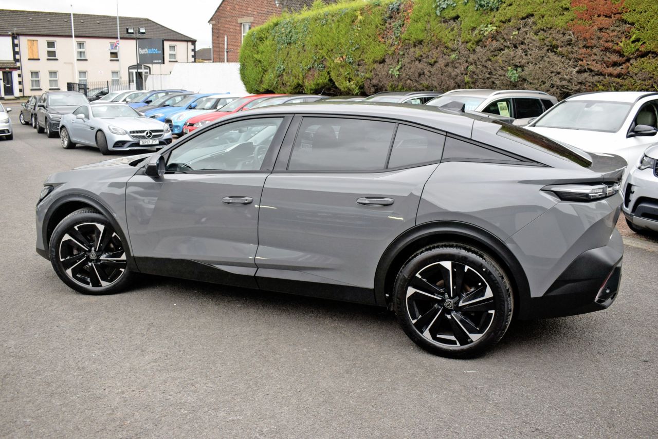2024 PEUGEOT 1.2 PureTech Allure Fastback 5dr Petrol EAT Euro 6 (s/s) (130 ps) Apple Car - vehicle photo 10 for sale on PureCar