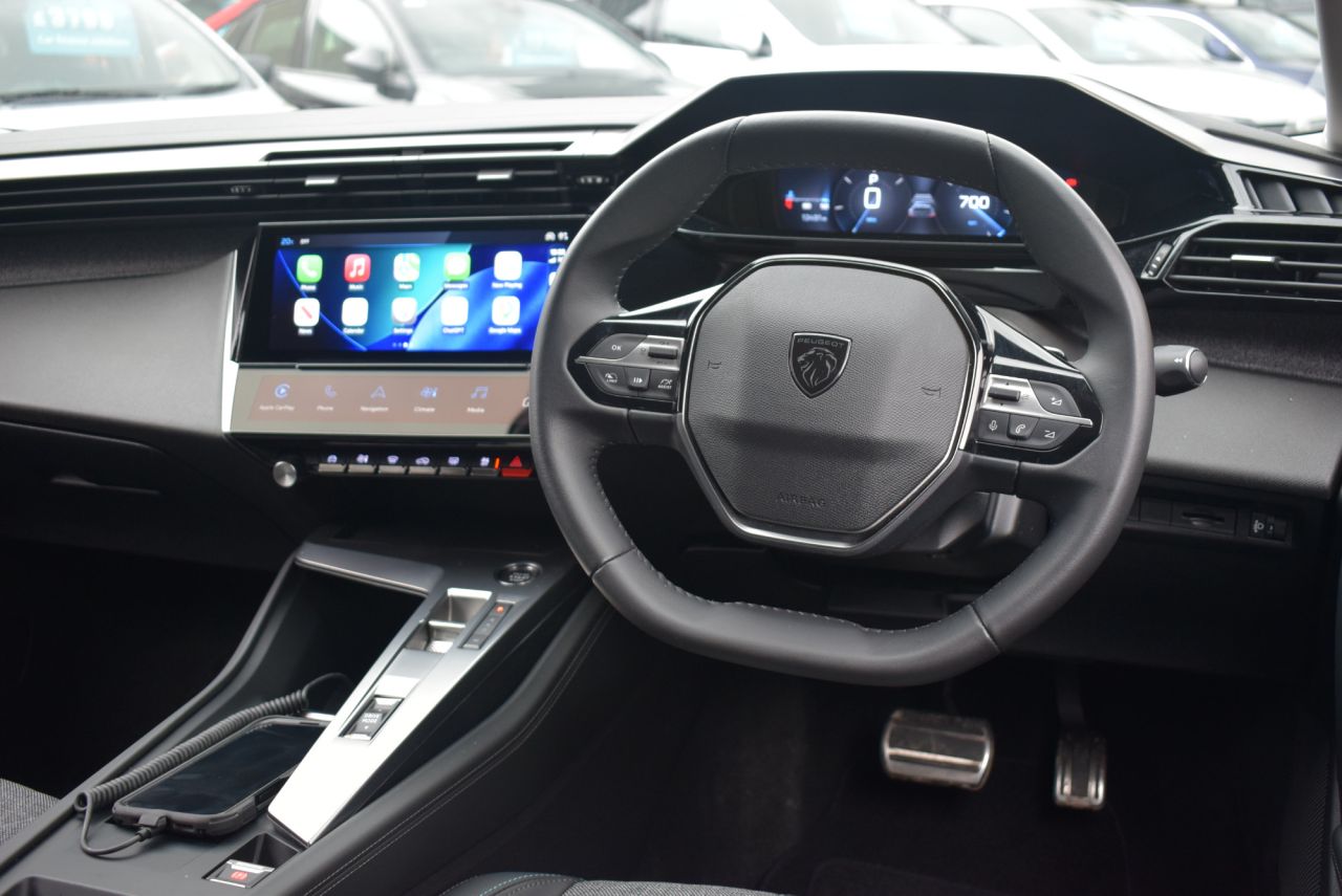 2024 PEUGEOT 1.2 PureTech Allure Fastback 5dr Petrol EAT Euro 6 (s/s) (130 ps) Apple Car - vehicle photo 25 for sale on PureCar