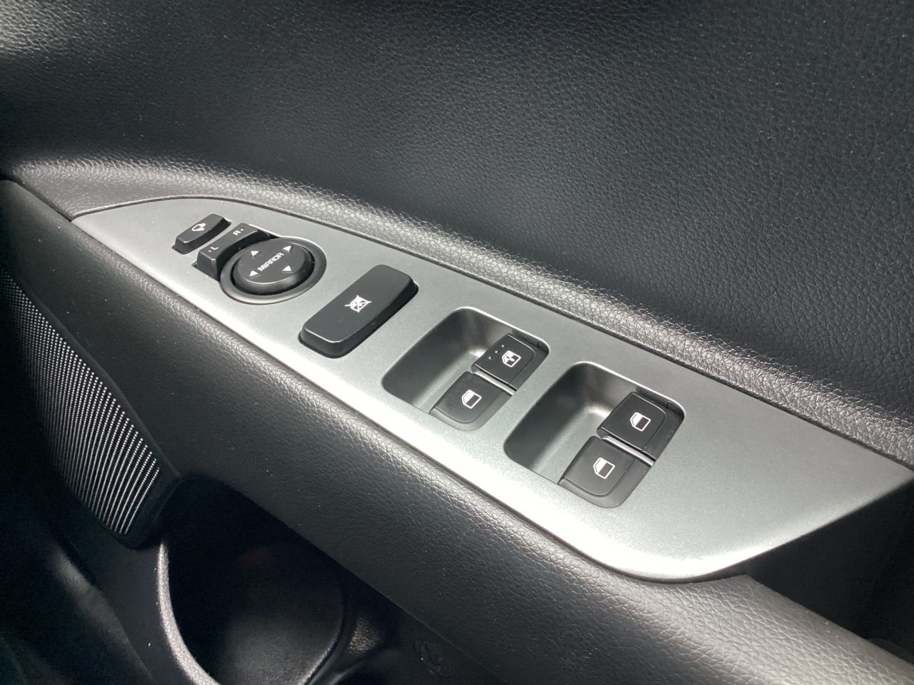 2021 KIA STONIC 1.0 T-GDi MHEV GT-Line SUV 5dr Petrol Hybrid Manual Euro 6 (s/s) (118 bhp) - vehicle photo 18 for sale on PureCar