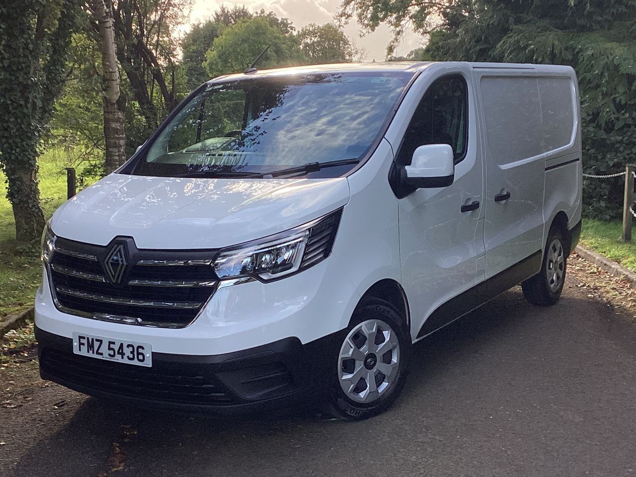 RENAULT TRAFIC 2024