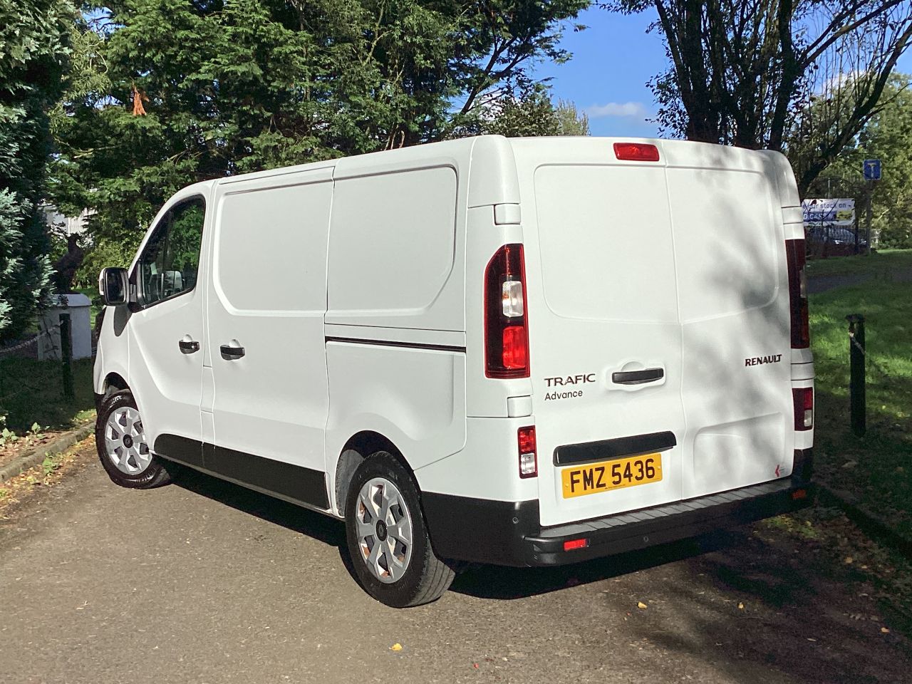 2024 RENAULT TRAFIC 2.0 dCi Blue SL30 Advance Panel Van 5dr Diesel Manual L1 H1 Euro 6 (s/s) (1 - vehicle photo 4 for sale on PureCar