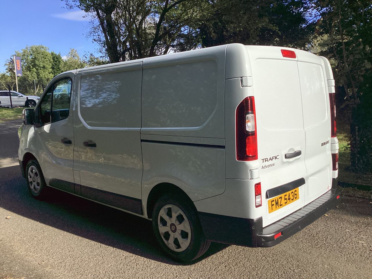 2024 RENAULT TRAFIC 2.0 dCi Blue SL30 Advance Panel Van 5dr Diesel Manual L1 H1 Euro 6 (s/s) (1 - vehicle photo 9 for sale on PureCar