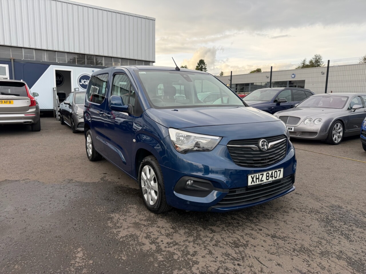 2020 VAUXHALL COMBO LIFE 1.5 Turbo D BlueInjection Energy MPV 5dr Diesel Manual Euro 6 (s/s) (7 Seat - vehicle photo 7 for sale on PureCar