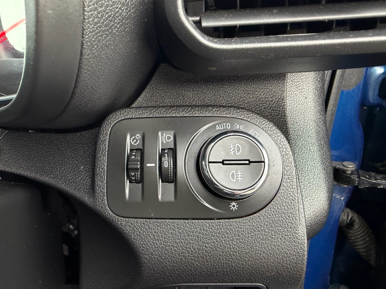 2020 VAUXHALL COMBO LIFE 1.5 Turbo D BlueInjection Energy MPV 5dr Diesel Manual Euro 6 (s/s) (7 Seat - vehicle photo 22 for sale on PureCar