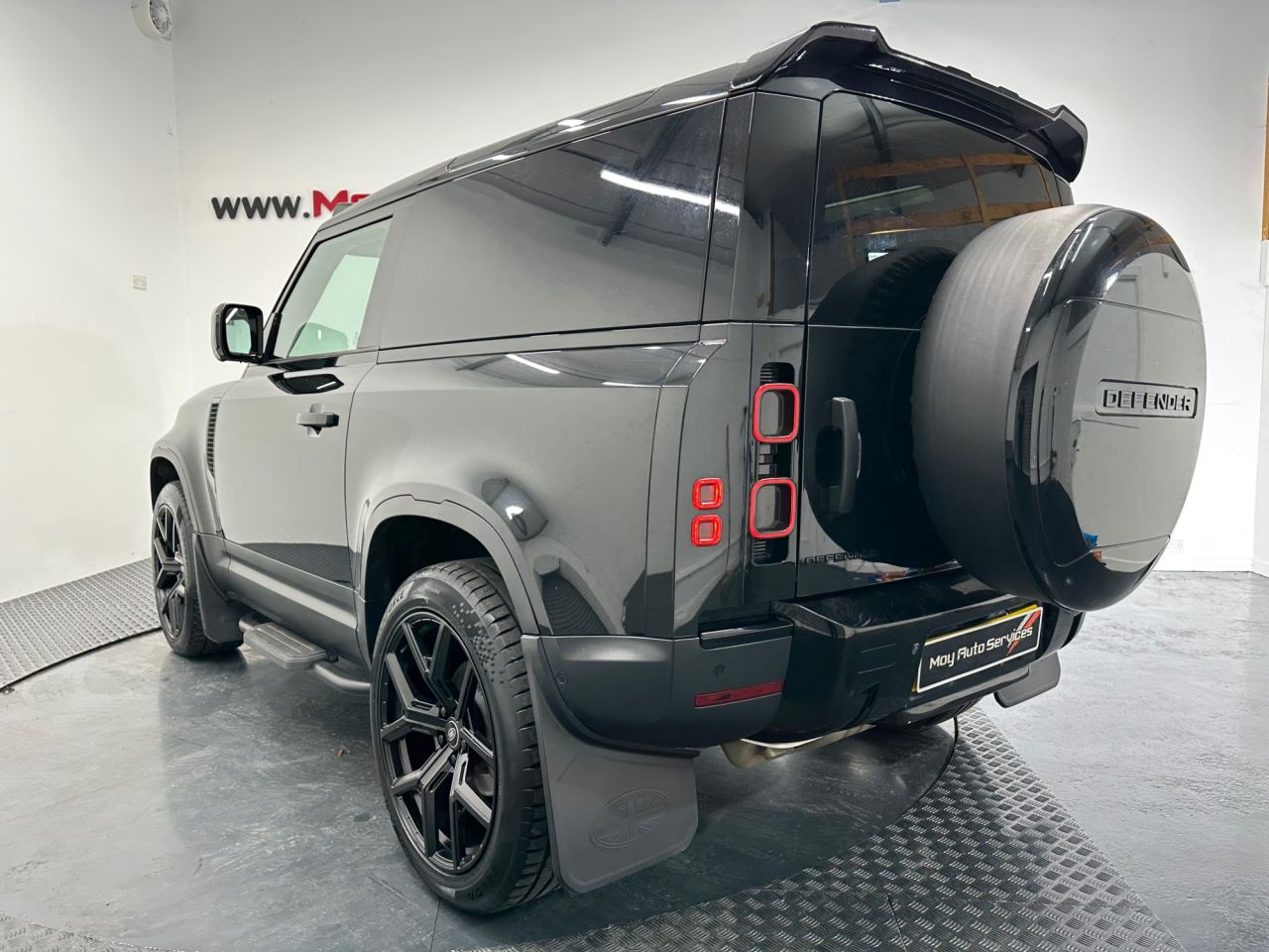 2023 LAND ROVER DEFENDER 90 3.0 D250 MHEV Hard Top SUV 3dr Diesel Auto 4WD SWB Euro 6 (s/s) (250 ps) - vehicle photo 5 for sale on PureCar