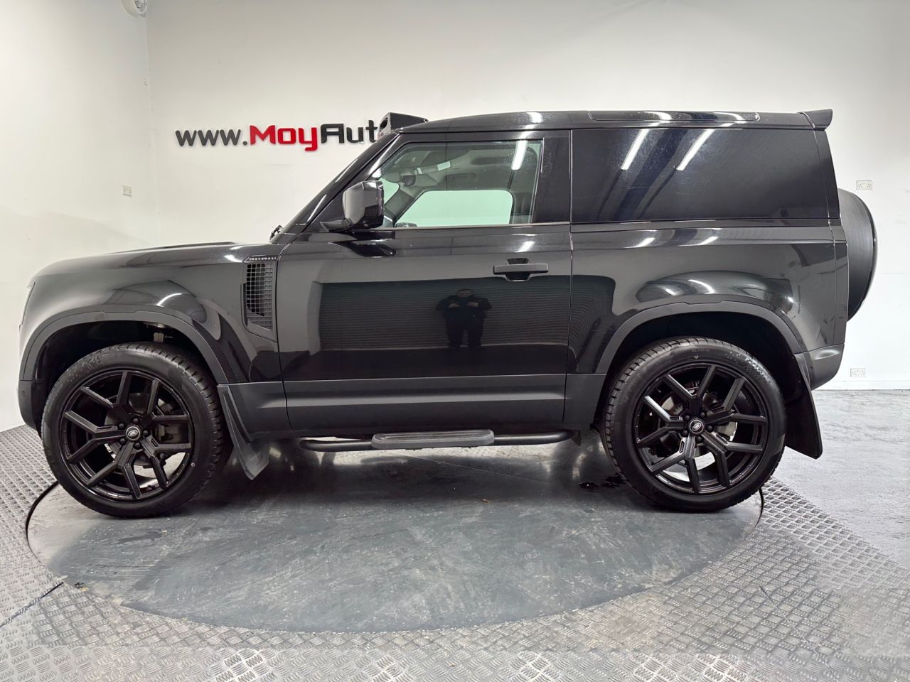 2023 LAND ROVER DEFENDER 90 3.0 D250 MHEV Hard Top SUV 3dr Diesel Auto 4WD SWB Euro 6 (s/s) (250 ps) - vehicle photo 6 for sale on PureCar