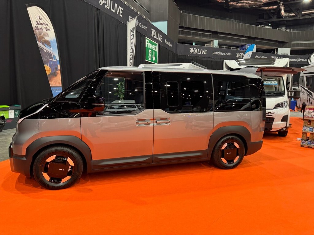 2026 KIA PV5