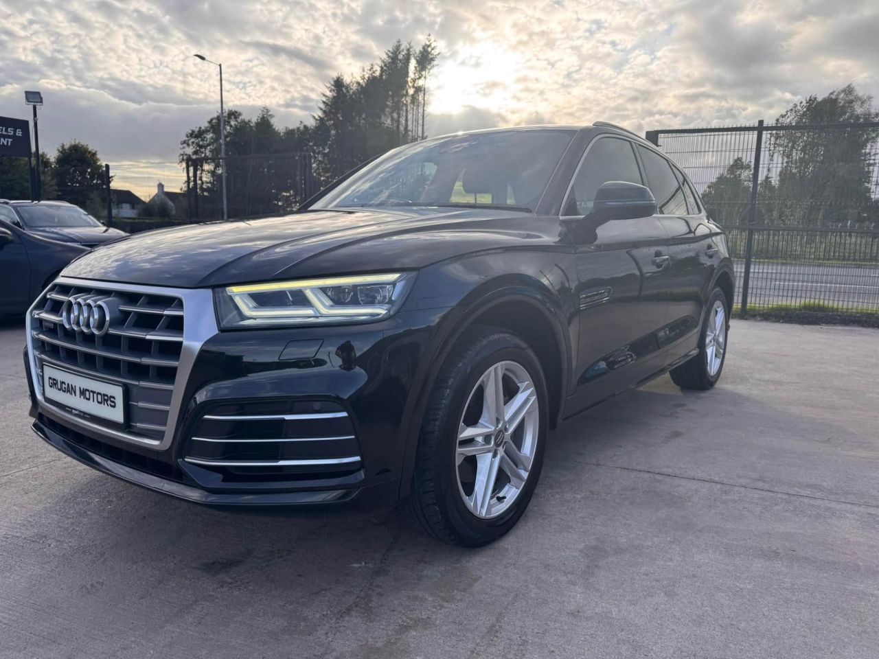 2019 AUDI Q5 S Line - vehicle photo 6 for sale on PureCar