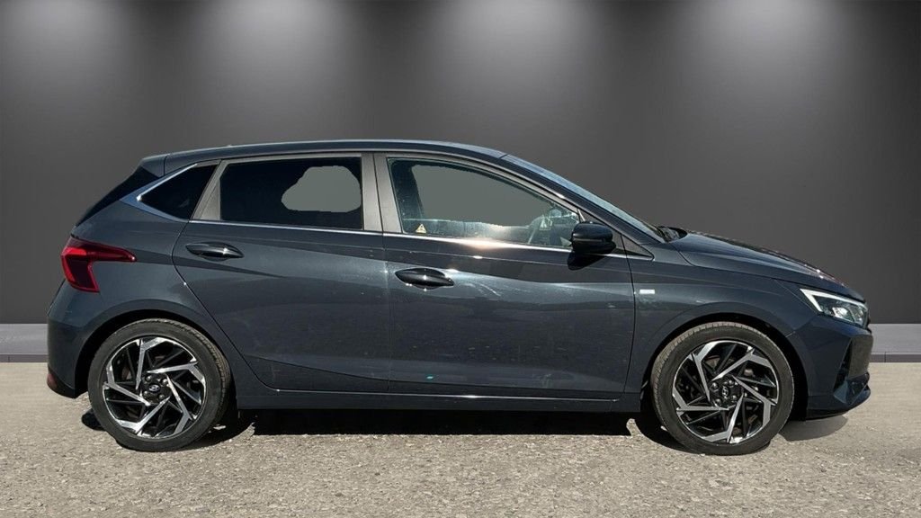 2021 Hyundai i20 — image 5