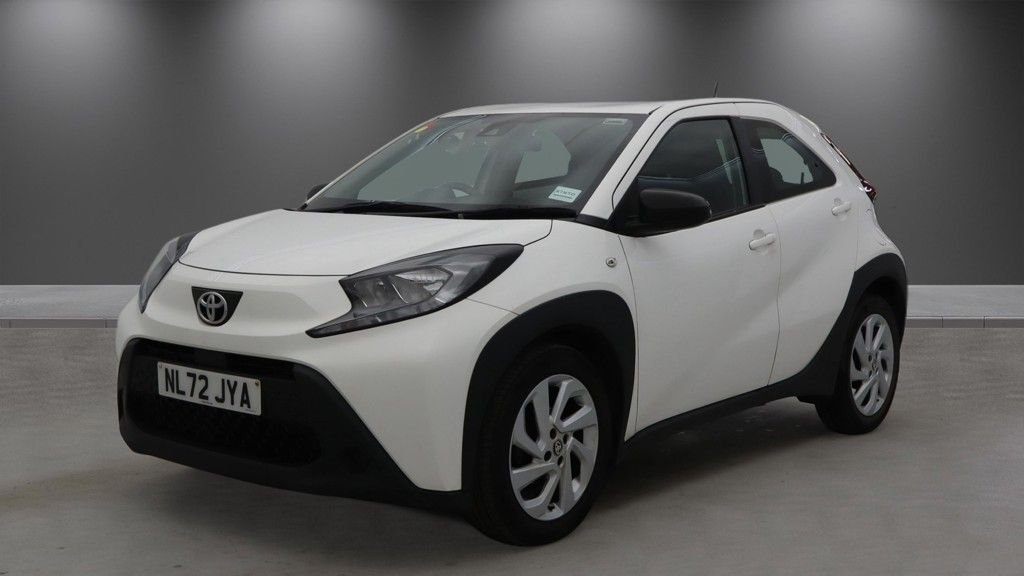 2022 Toyota Aygo X — image 2