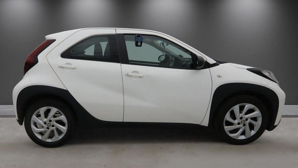 2022 Toyota Aygo X — image 5
