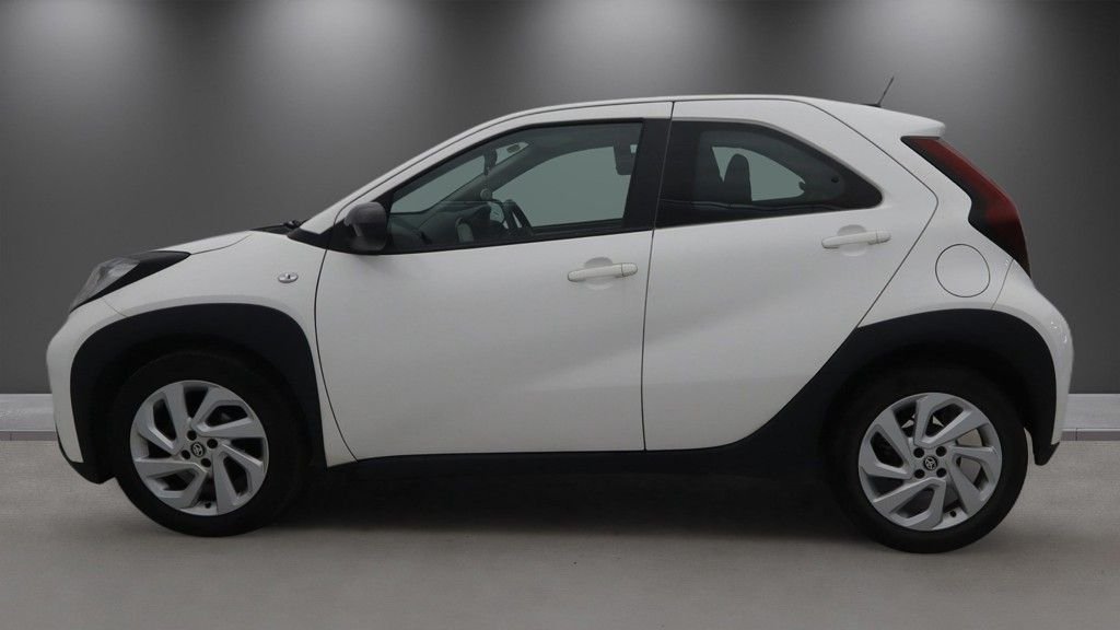 2022 Toyota Aygo X — image 6