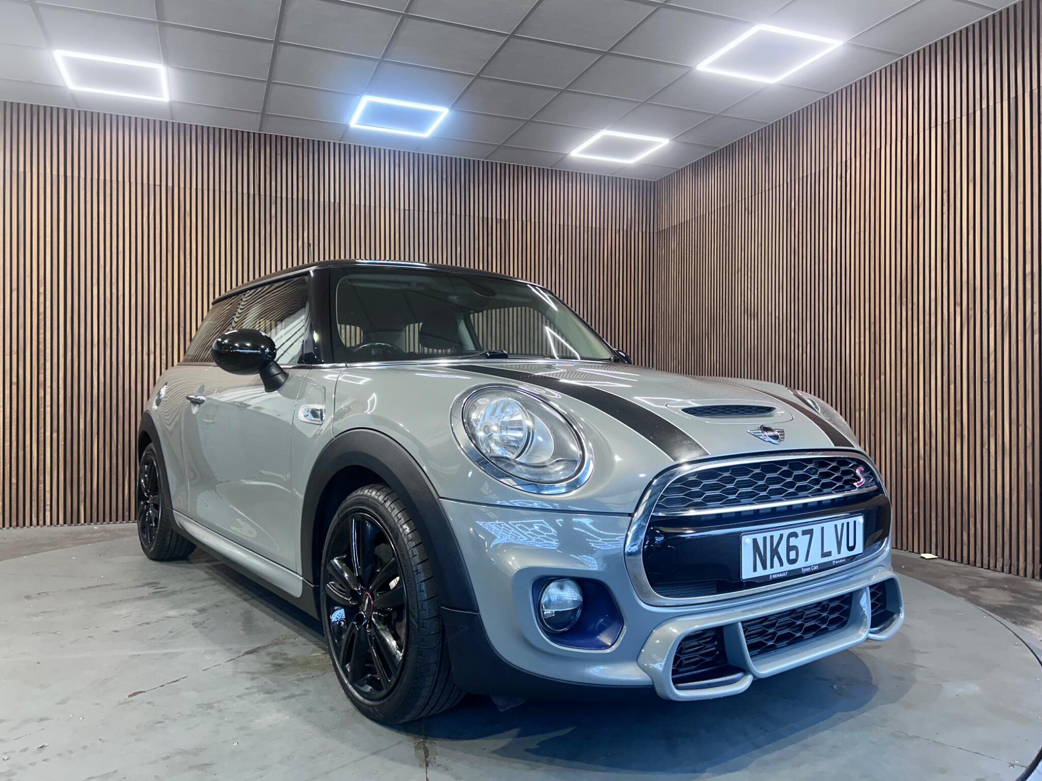 2017 Mini Hatch