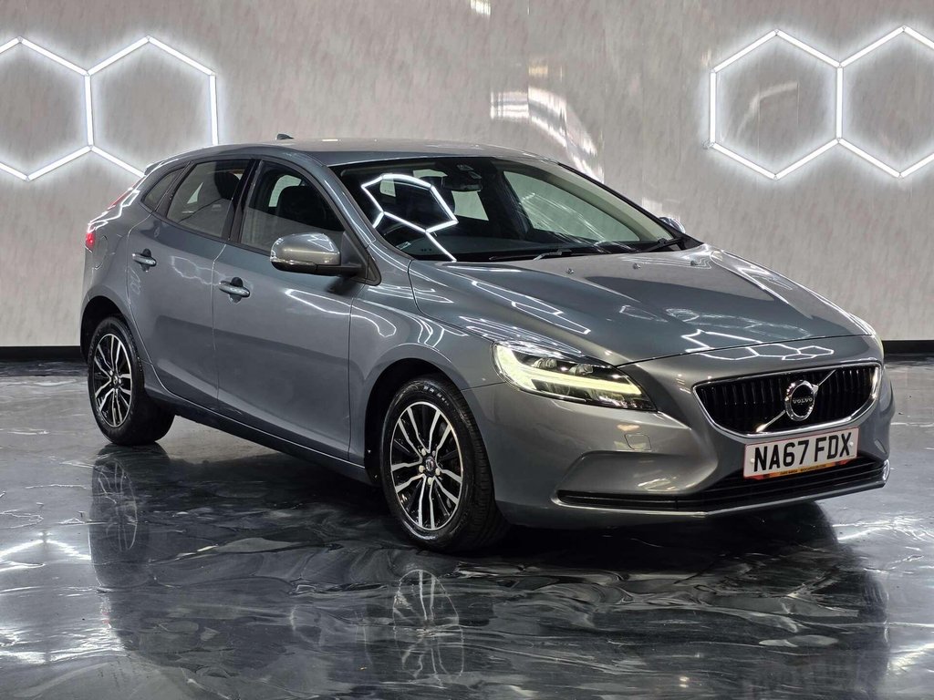 2017 Volvo V40
