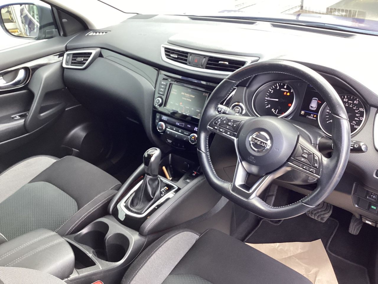 2019 NISSAN QASHQAI 1.3 DIG-T N-Connecta SUV 5dr Petrol DCT Auto Euro 6 (s/s) (160 ps) 1 Owner, - vehicle photo 10 for sale on PureCar