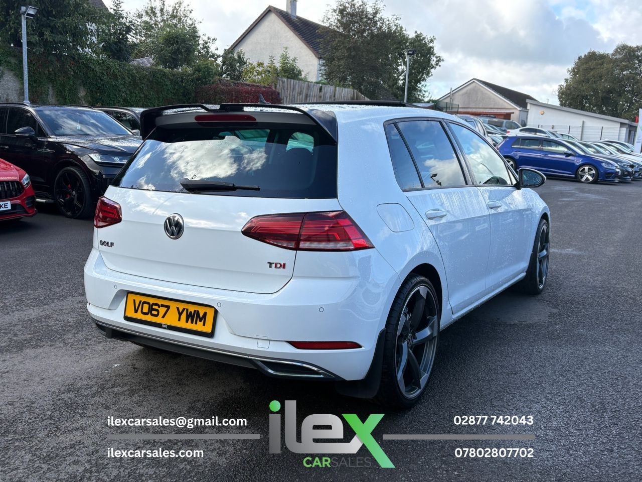 2017 VOLKSWAGEN GOLF 1.6 TDI BlueMotion Tech GT Hatchback 5dr Diesel Manual Euro 6 (s/s) (115 ps - vehicle photo 5 for sale on PureCar