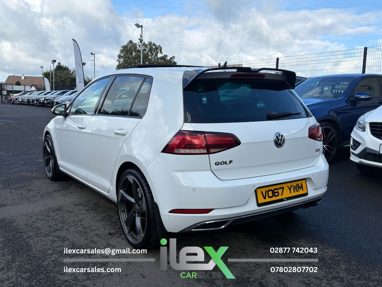 2017 VOLKSWAGEN GOLF 1.6 TDI BlueMotion Tech GT Hatchback 5dr Diesel Manual Euro 6 (s/s) (115 ps - vehicle photo 6 for sale on PureCar