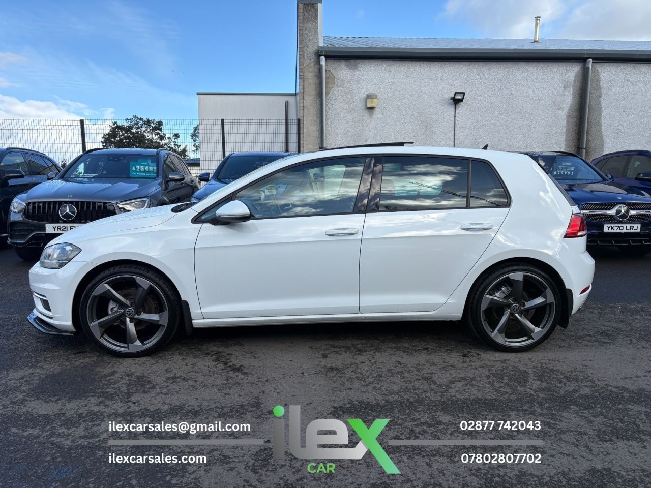 2017 VOLKSWAGEN GOLF 1.6 TDI BlueMotion Tech GT Hatchback 5dr Diesel Manual Euro 6 (s/s) (115 ps - vehicle photo 7 for sale on PureCar