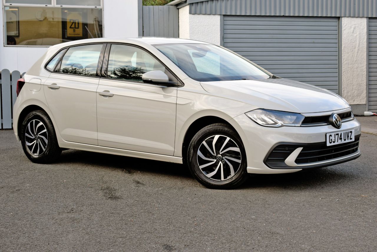 2024 VOLKSWAGEN POLO 1.0 EVO Life Hatchback 5dr Petrol Manual Euro 6 (s/s) (80 ps) 1 Owner, Full - vehicle photo 2 for sale on PureCar