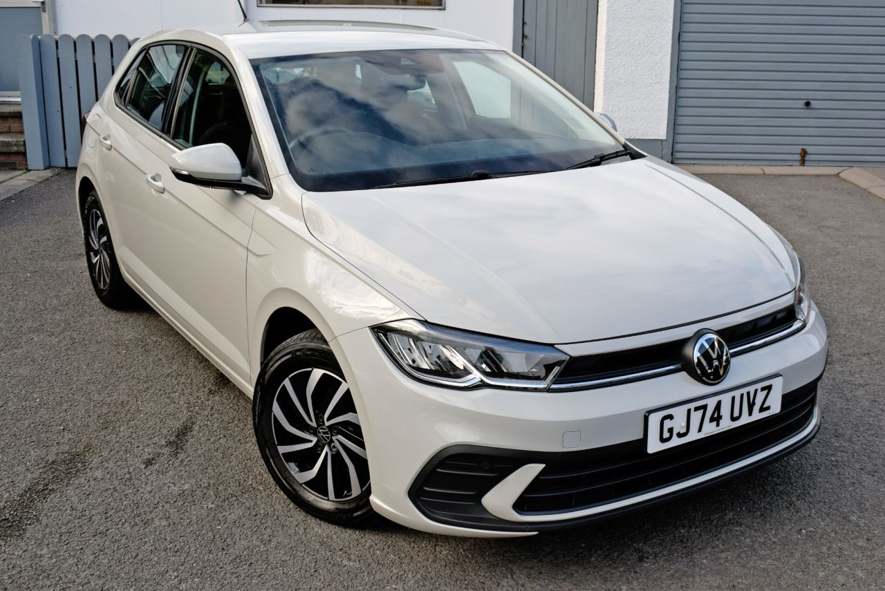 2024 VOLKSWAGEN POLO 1.0 EVO Life Hatchback 5dr Petrol Manual Euro 6 (s/s) (80 ps) 1 Owner, Full - vehicle photo 10 for sale on PureCar