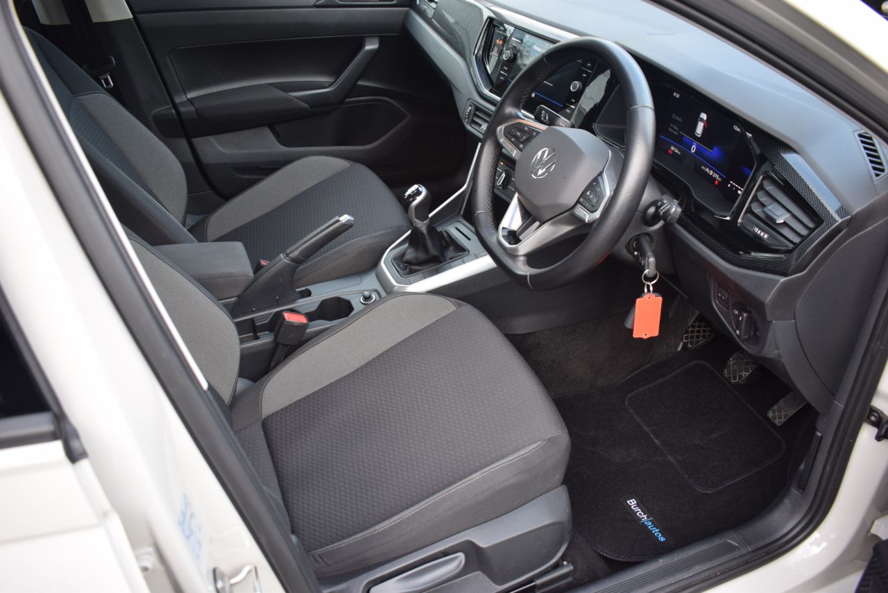 2024 VOLKSWAGEN POLO 1.0 EVO Life Hatchback 5dr Petrol Manual Euro 6 (s/s) (80 ps) 1 Owner, Full - vehicle photo 14 for sale on PureCar