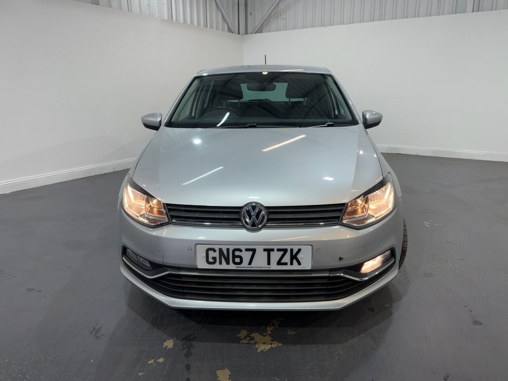 2017 Volkswagen Polo — image 2
