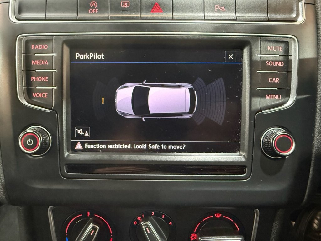 2017 Volkswagen Polo — image 9