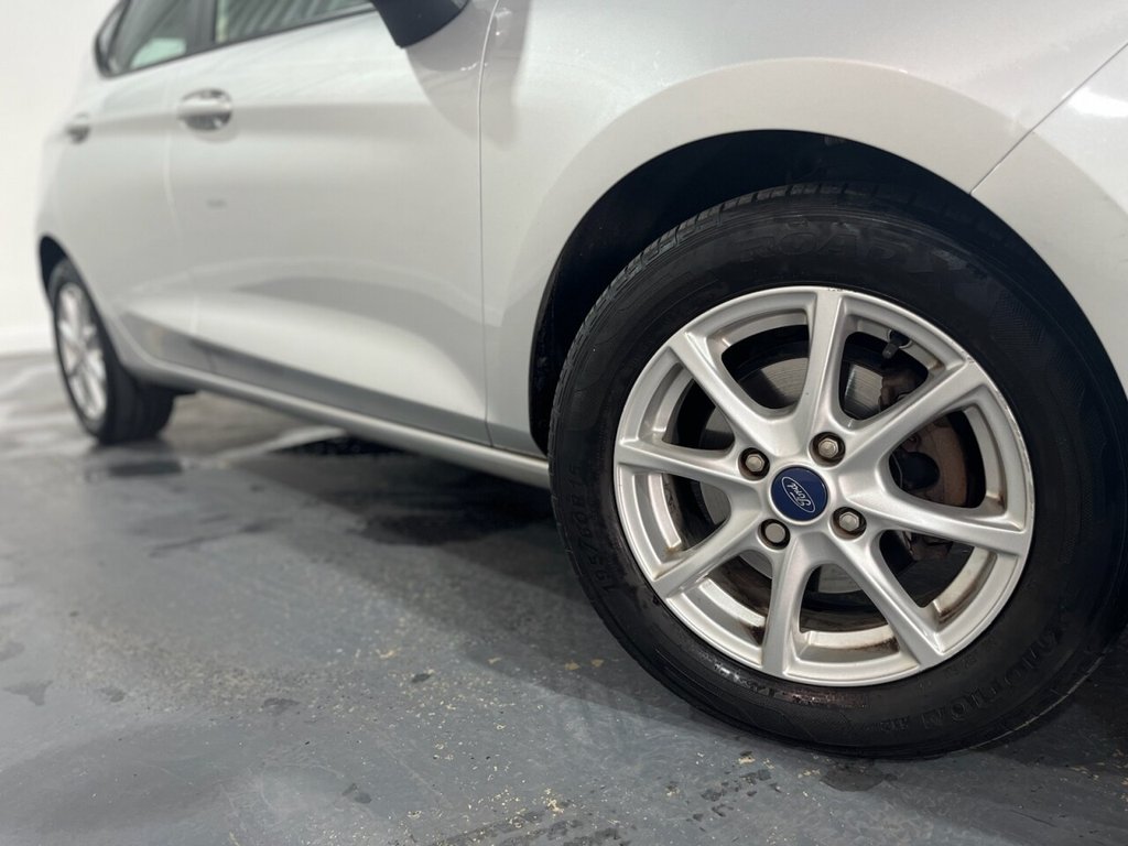 2019 Ford Fiesta — image 4