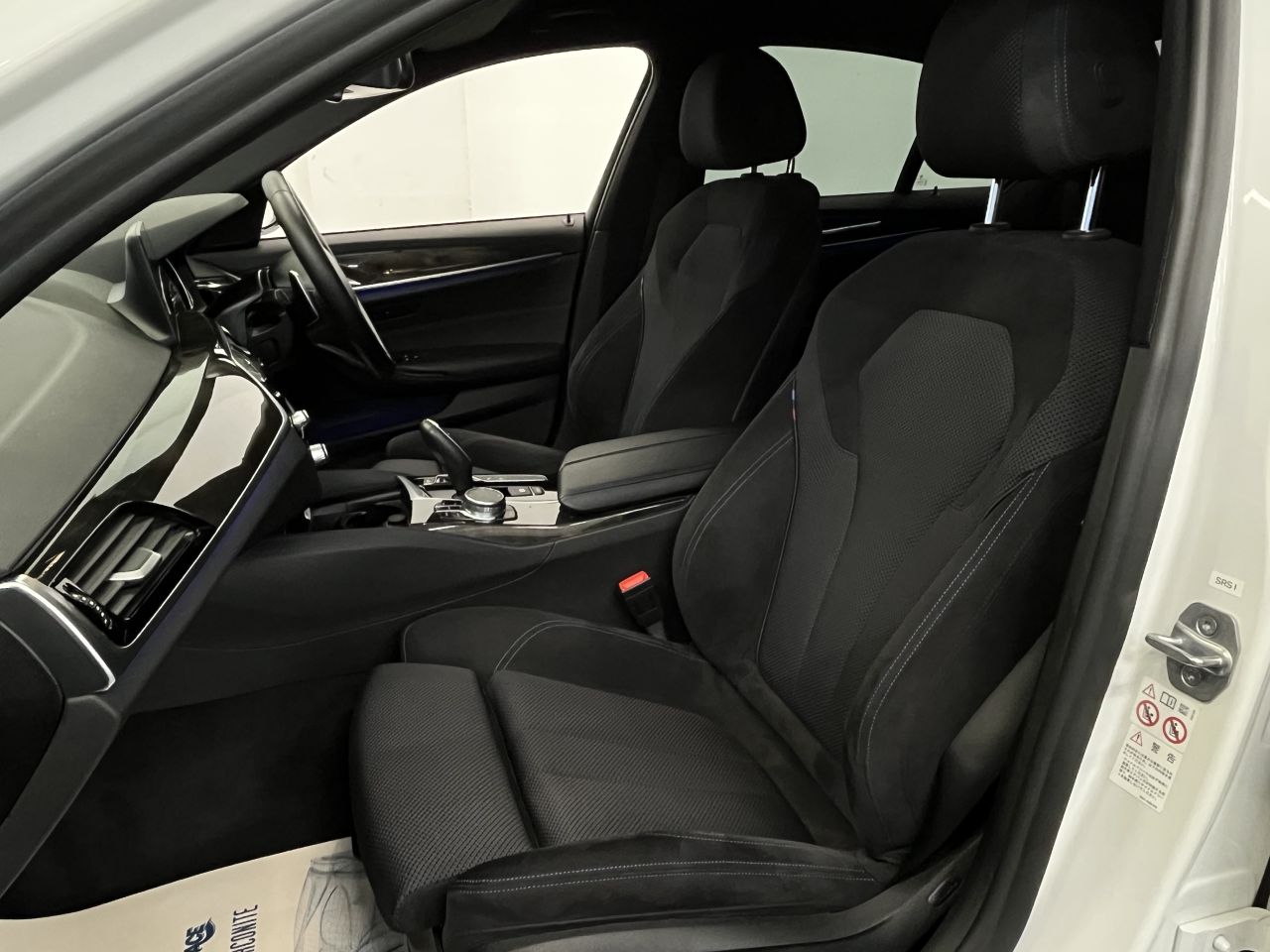 2019 BMW 5 SERIES 2.0 520d M Sport Saloon 4dr Diesel Auto Euro 6 (s/s) (190 ps) - vehicle photo 22 for sale on PureCar