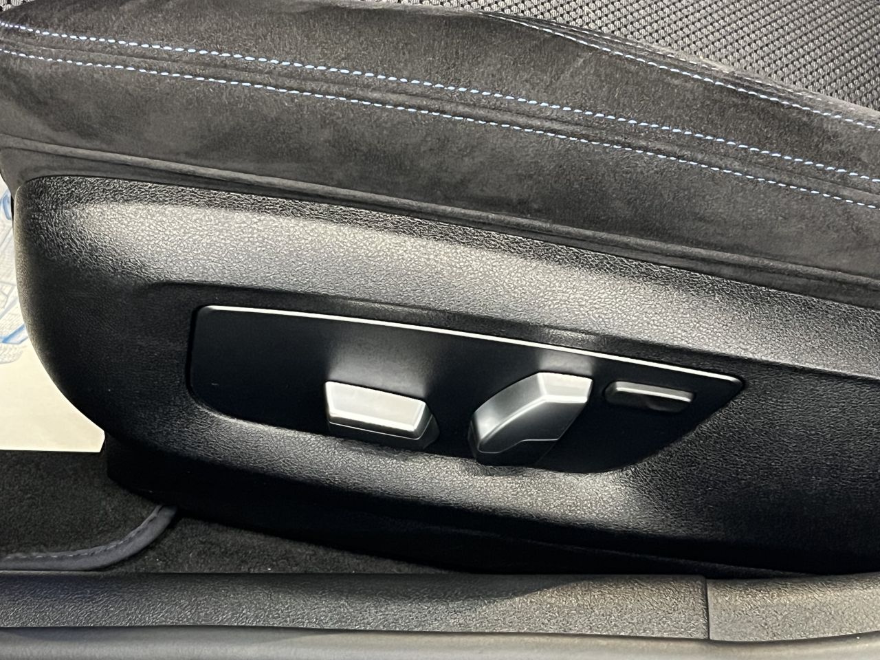 2019 BMW 5 SERIES 2.0 520d M Sport Saloon 4dr Diesel Auto Euro 6 (s/s) (190 ps) - vehicle photo 23 for sale on PureCar