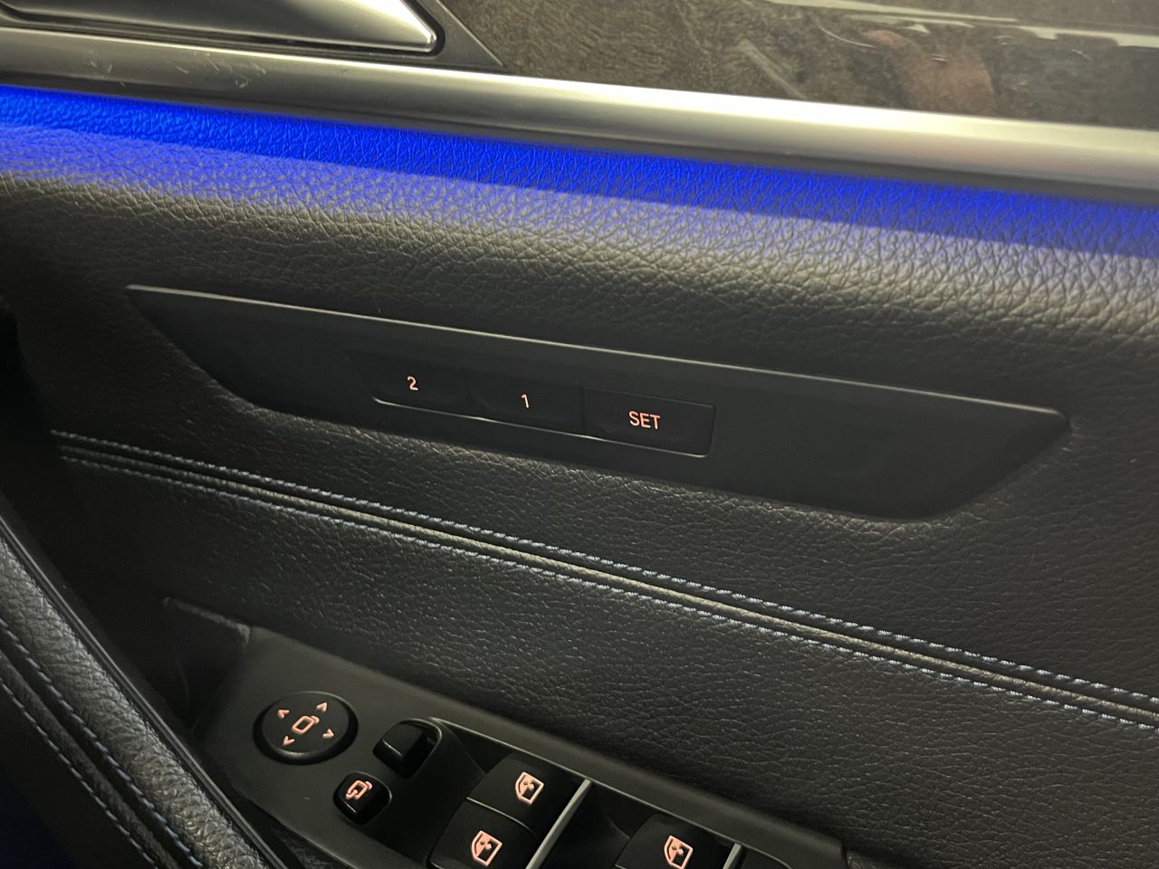 2019 BMW 5 SERIES 2.0 520d M Sport Saloon 4dr Diesel Auto Euro 6 (s/s) (190 ps) - vehicle photo 25 for sale on PureCar