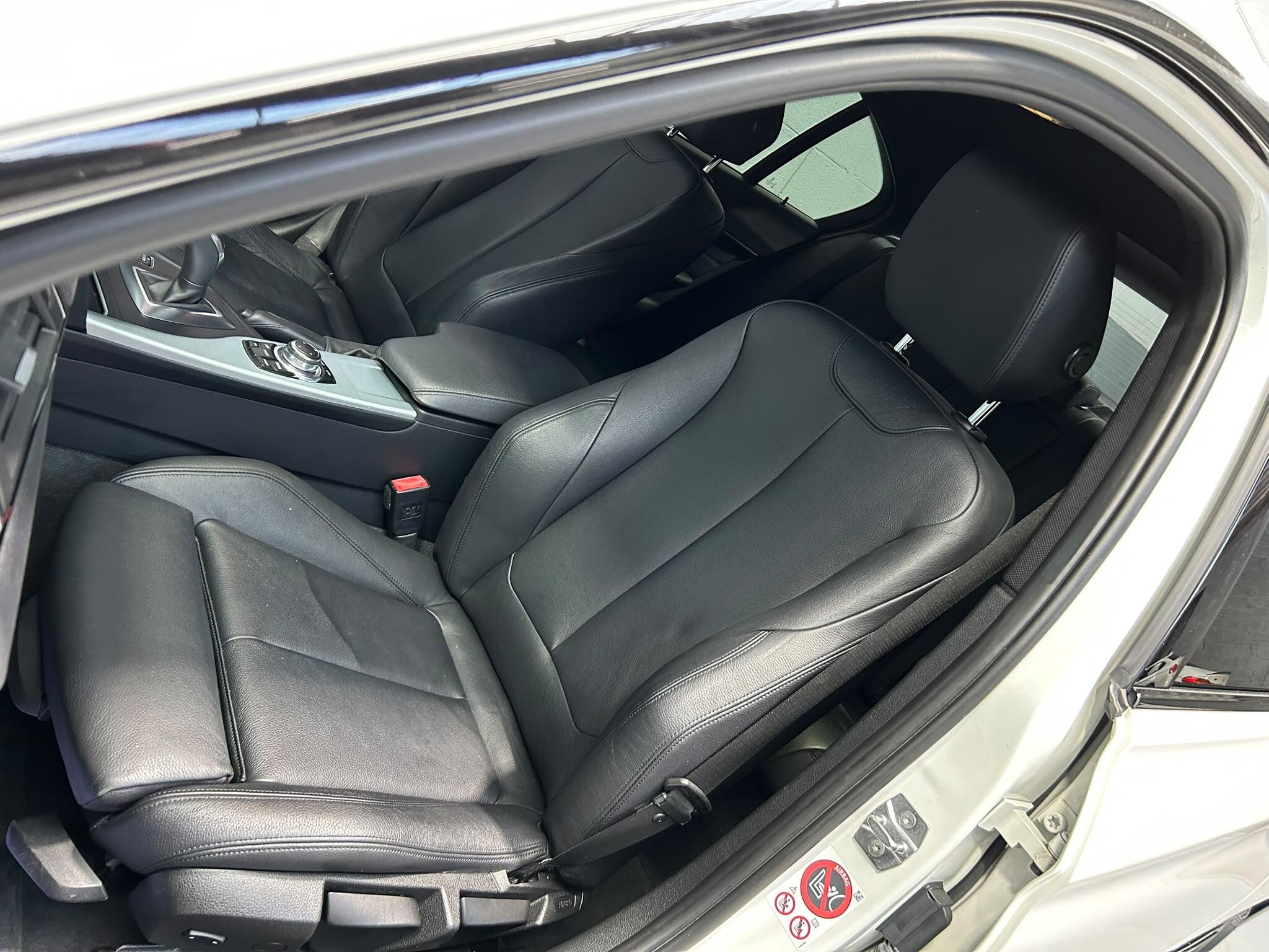 2016 BMW 3 SERIES 2.0 320d M Sport Auto Euro 6 (s/s) 4dr - vehicle photo 21 for sale on PureCar