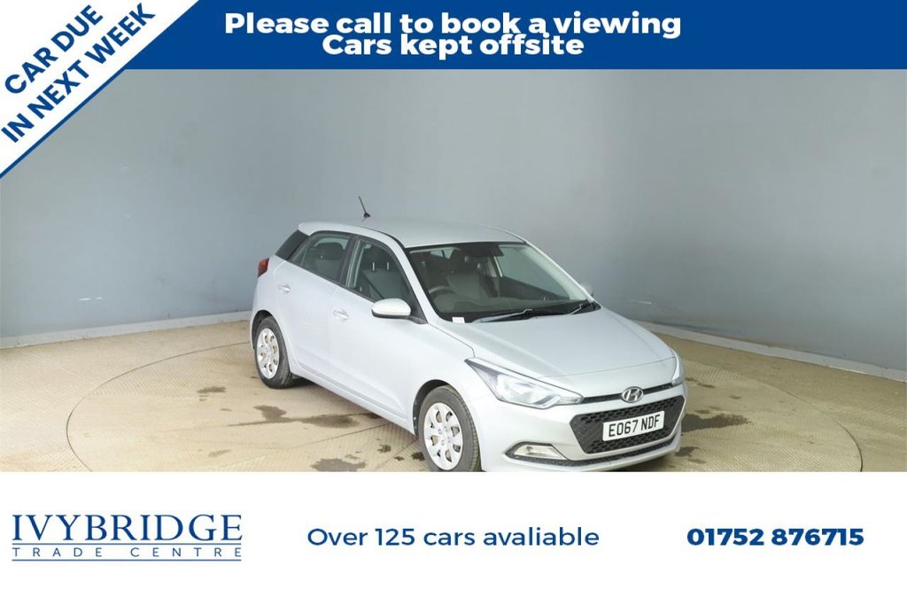Grey 2017 Hyundai i20 Hatchback Front-wheel drive Manual