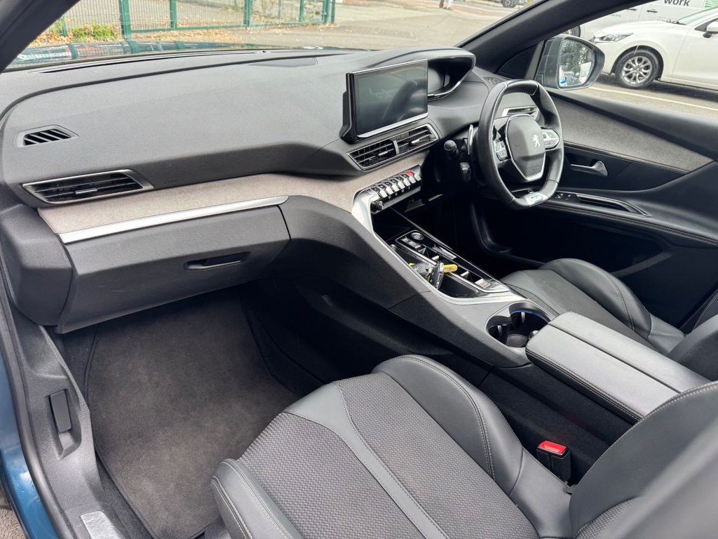 2023 Peugeot 3008 — image 20