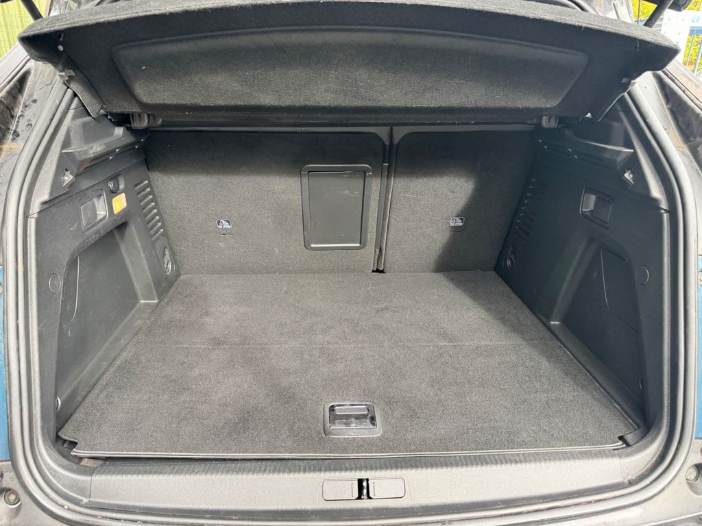 2023 Peugeot 3008 — image 25
