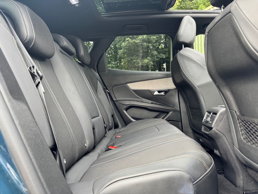 2023 Peugeot 3008 — image 26
