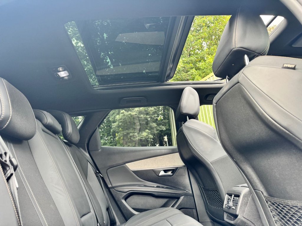 2023 Peugeot 3008 — image 27