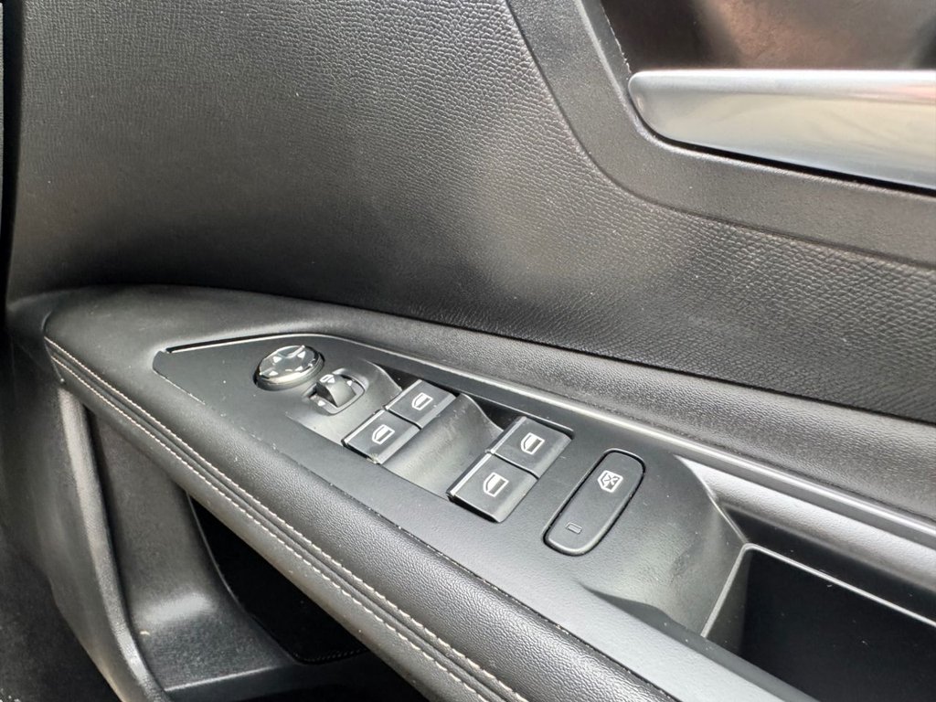 2023 Peugeot 3008 — image 46
